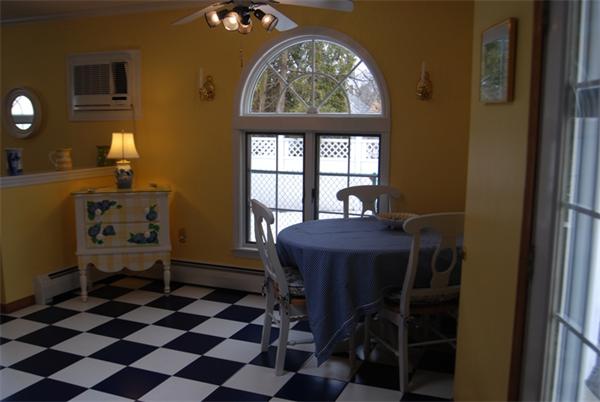 82 Butman Road Lowell, MA 01852 - Photo 5 of 30 Gallery Image 5