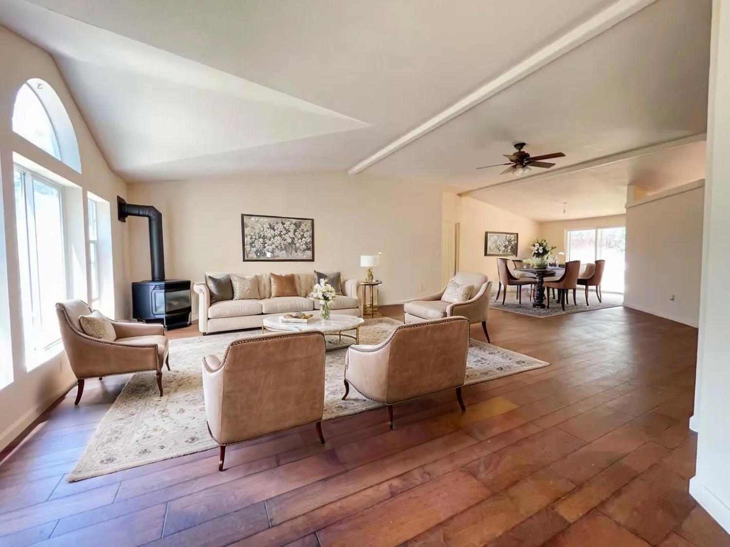 112 Renegade Road Oroville, CA 95966 - Photo 7 of 38 a living room with furniture and wooden floor