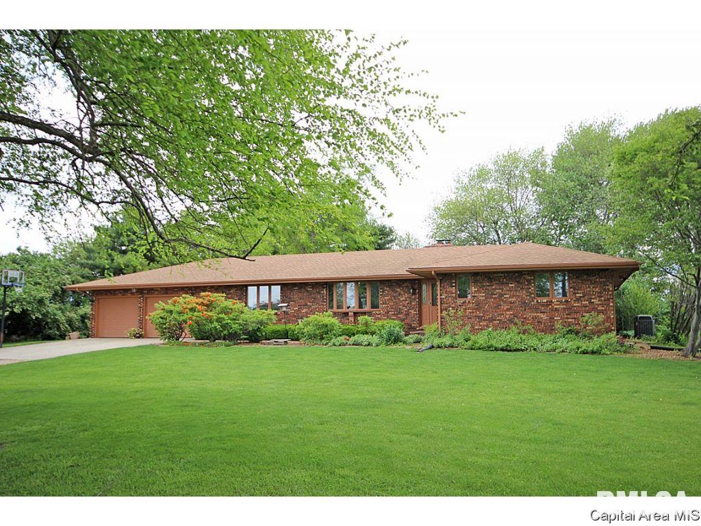 33383 Seifert Road Virden, IL 62690 - Photo 1 of 29