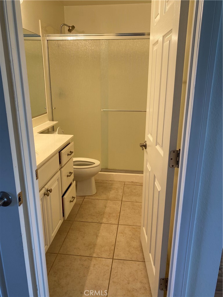 5 Locust Irvine, CA 92604 - Photo 12 of 12 Bathroom 2