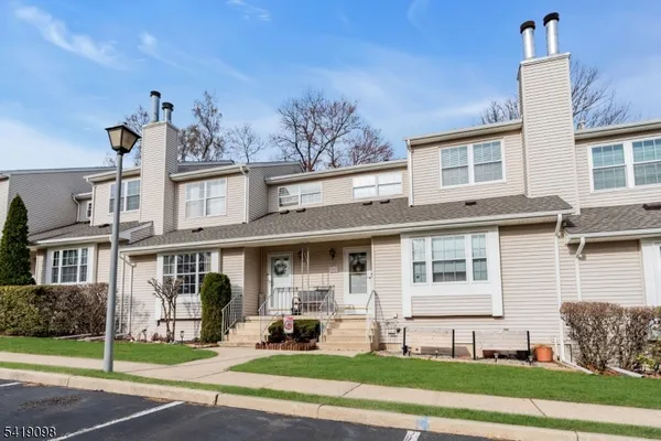 $449,000 | 137 Sunnyvale Court, Somerset, NJ 08873