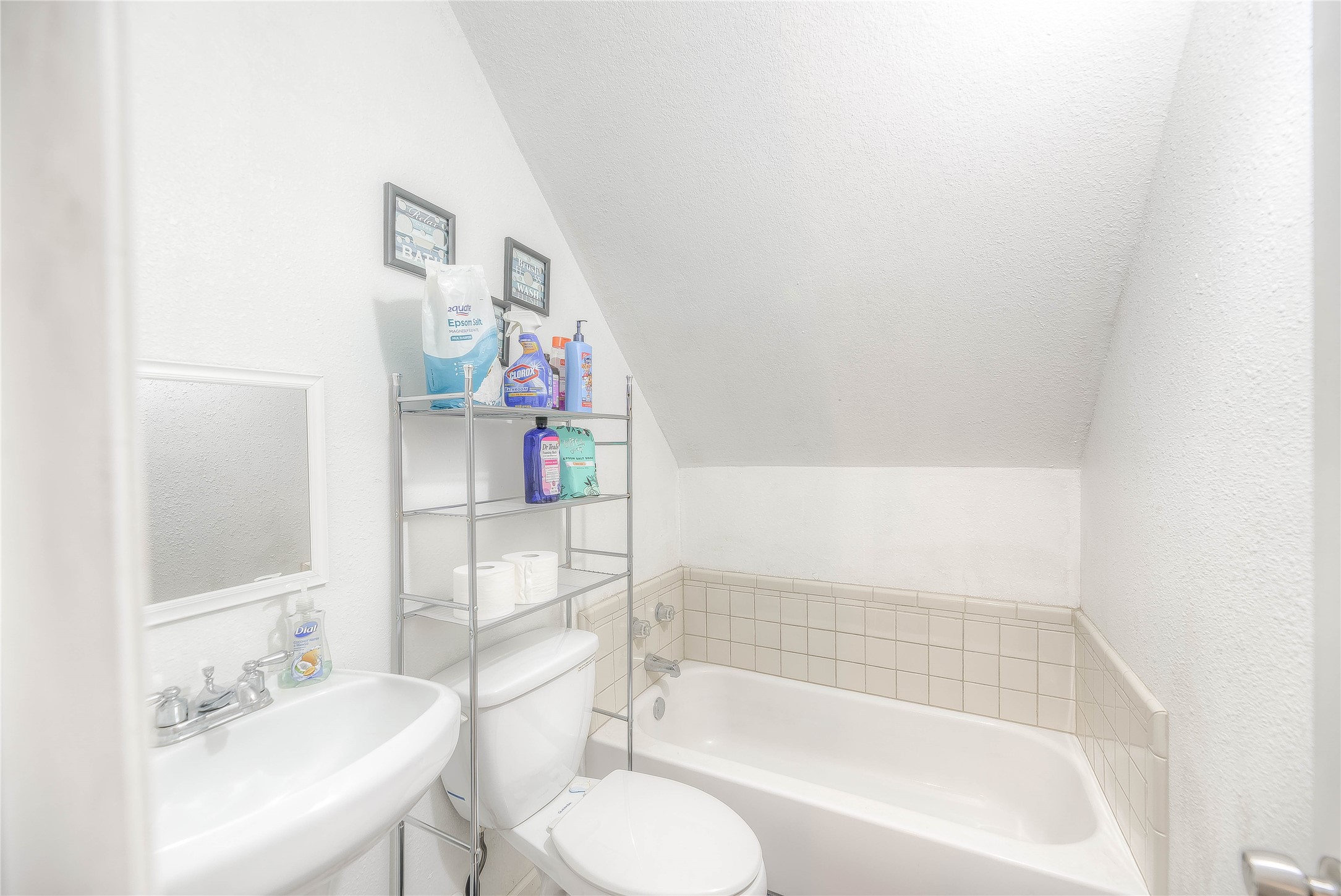110 Happy Trails Road Coldspring, TX 77331 - Photo 28 of 49 a bathroom with a bath tub and a sink