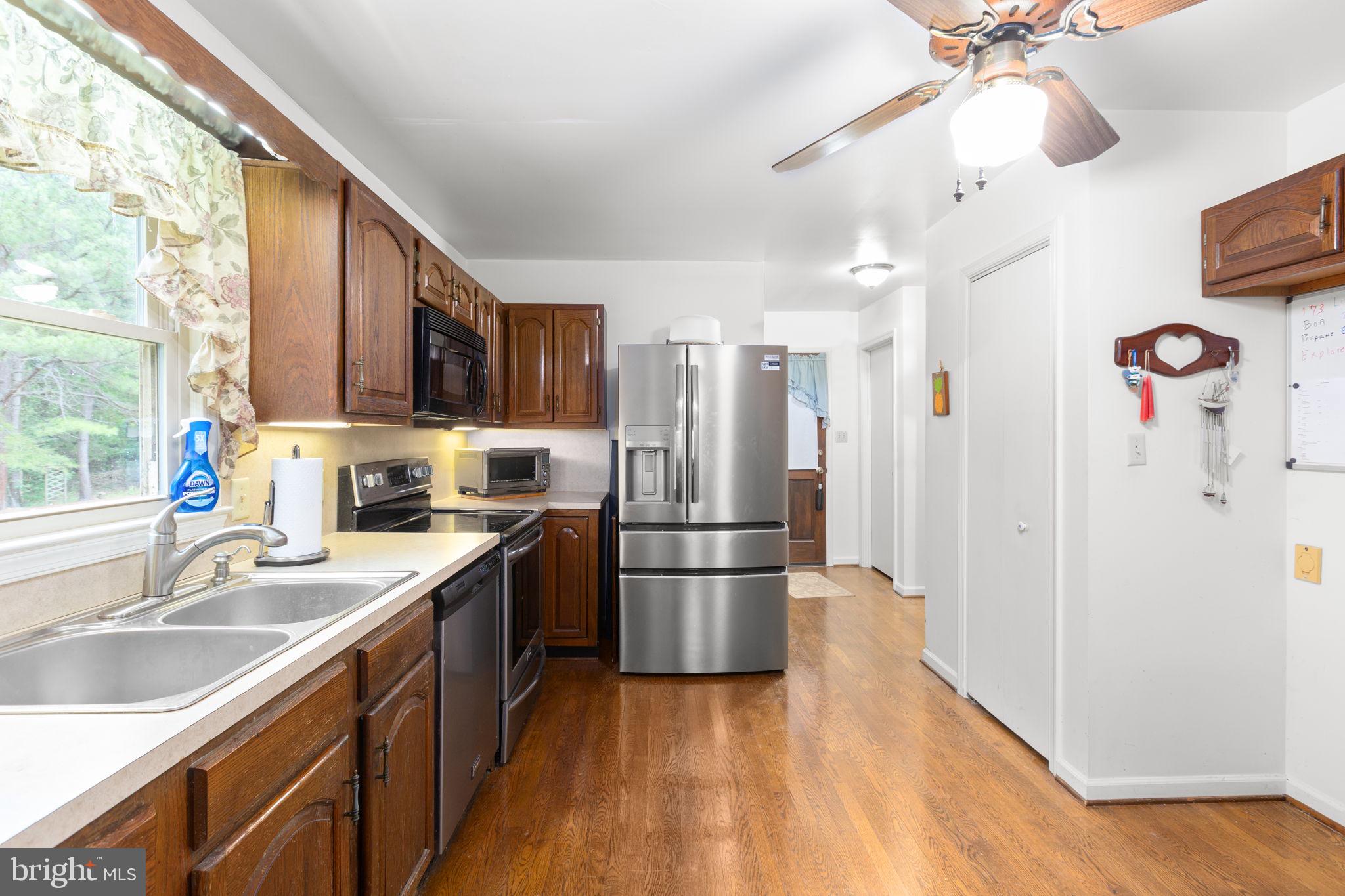 11051 Alden Road King George, VA 22485 - Photo 26 of 82 Kitchen
