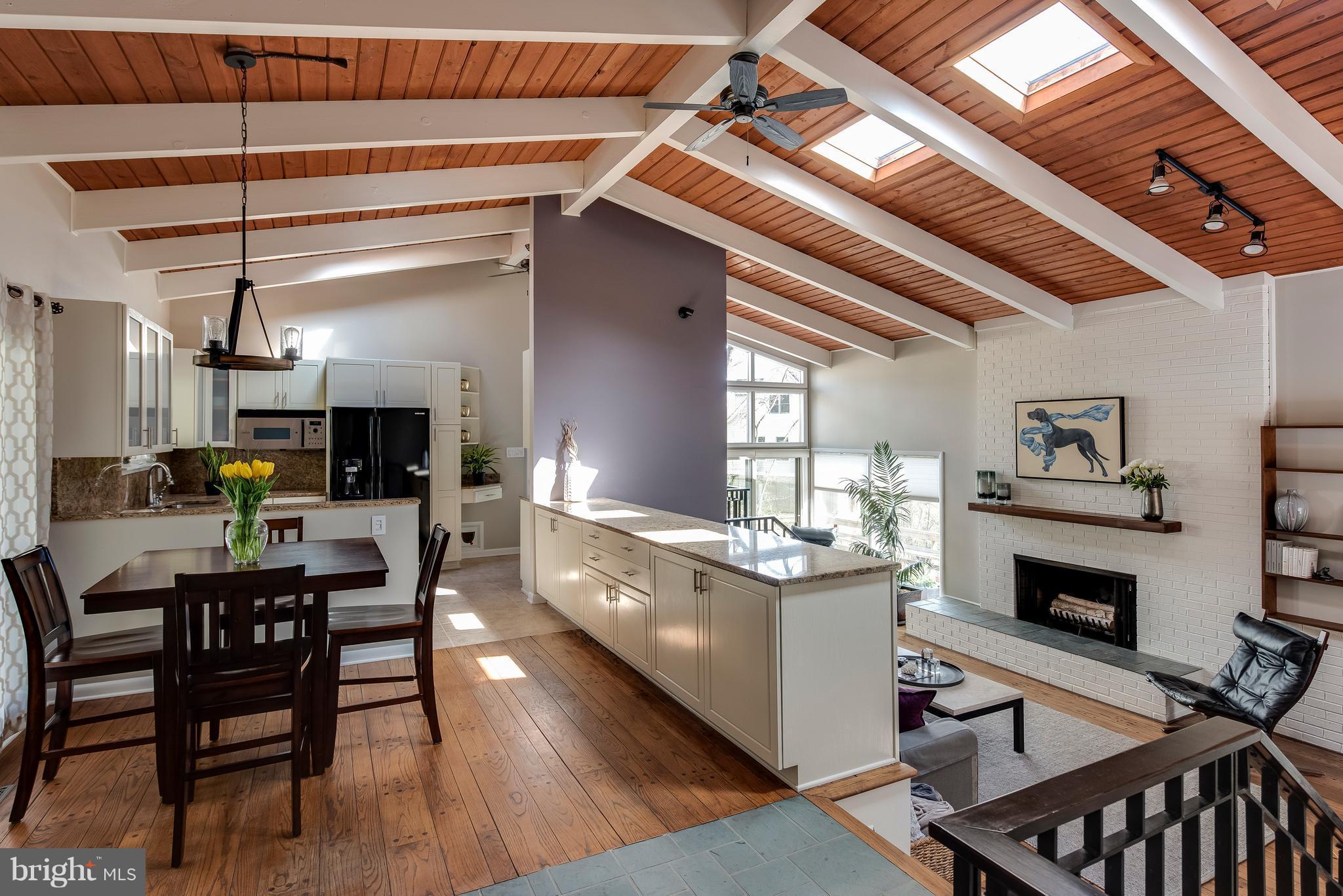 2616 Ogleton Road Annapolis, MD 21403 - Photo 2 of 30 Vaulted Ceilings and Wood Floors