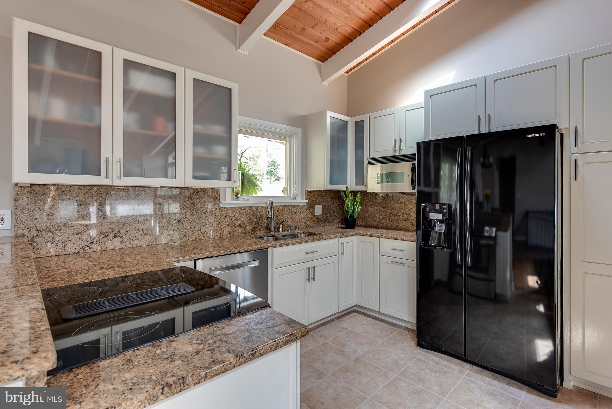 2616 Ogleton Road Annapolis, MD 21403 - Photo 7 of 30 Granite Counter Tops