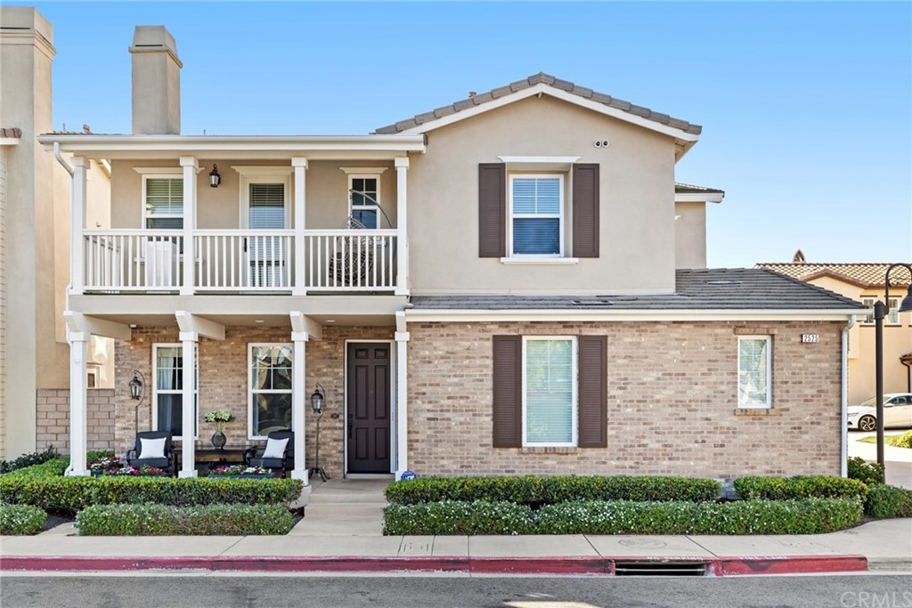 2525 Cornerstone Lane Costa Mesa, CA 92626 - Photo 1 of 2 a front view of a house with a yard
