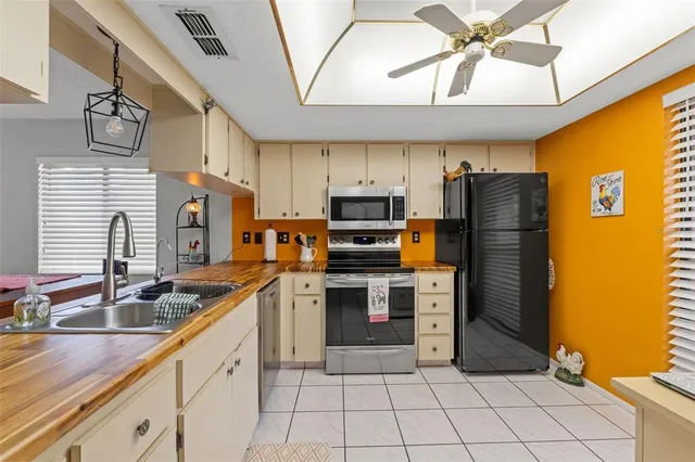 $155,000 | 7235 Greystone Drive, Unit F, Hudson, FL 34667