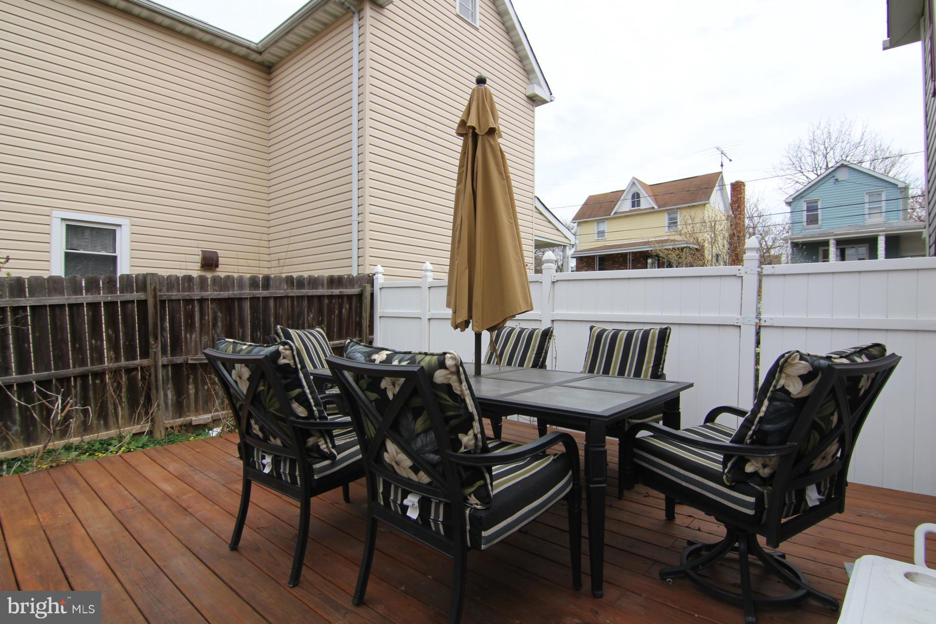 3618 Hineline Road Baltimore, MD 21229 - Photo 20 of 30 Exterior (Rear)