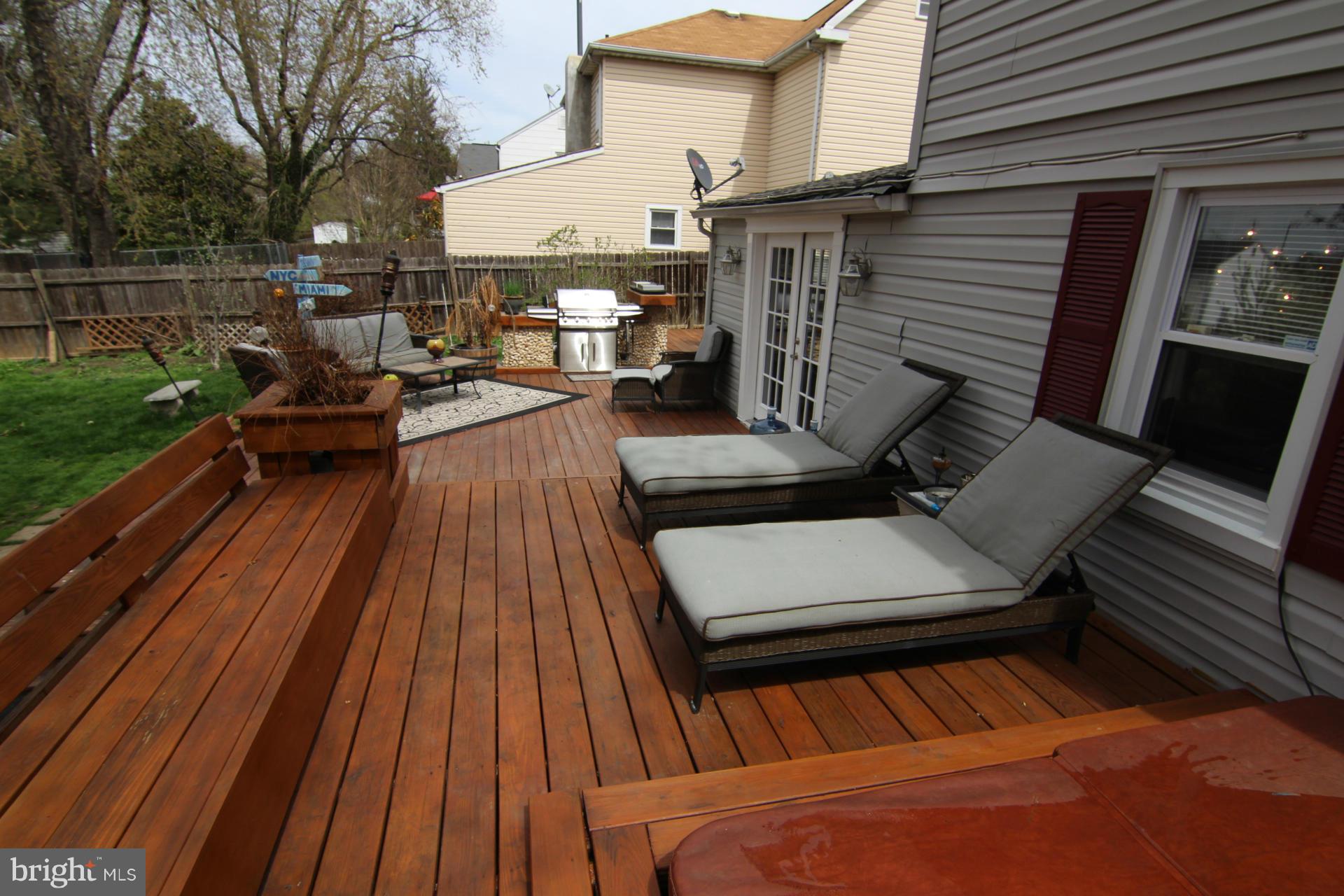 3618 Hineline Road Baltimore, MD 21229 - Photo 24 of 30 Exterior (Rear)