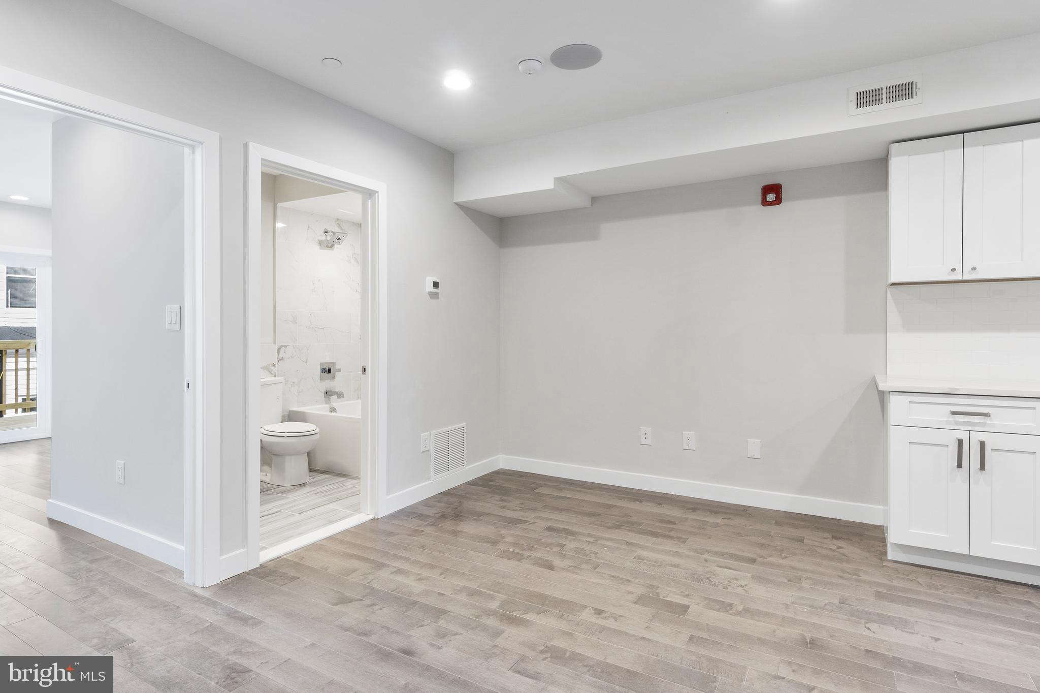 1949 North 4th Street Philadelphia, PA 19122 - Photo 14 of 30