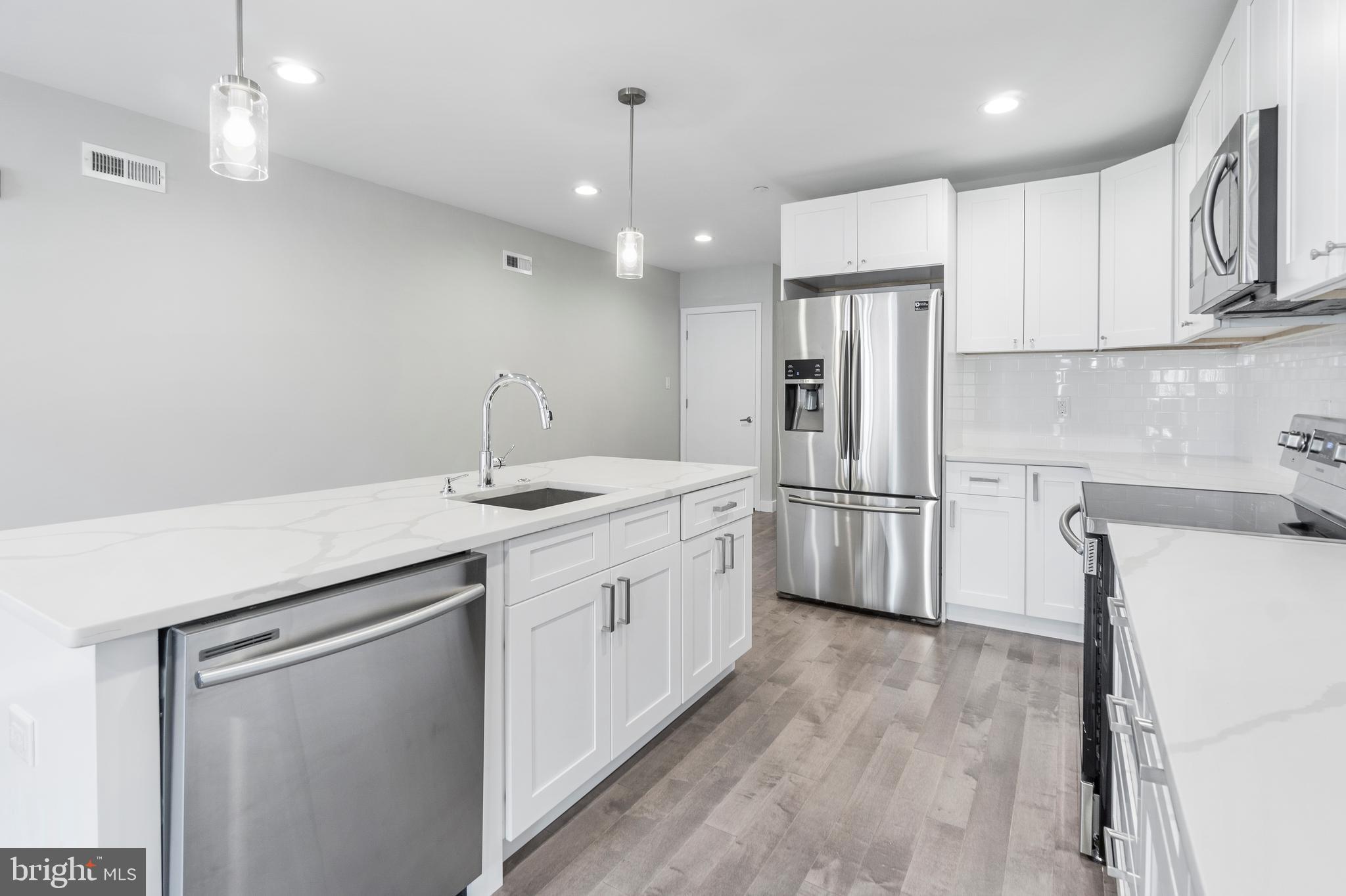 1949 North 4th Street Philadelphia, PA 19122 - Photo 3 of 30