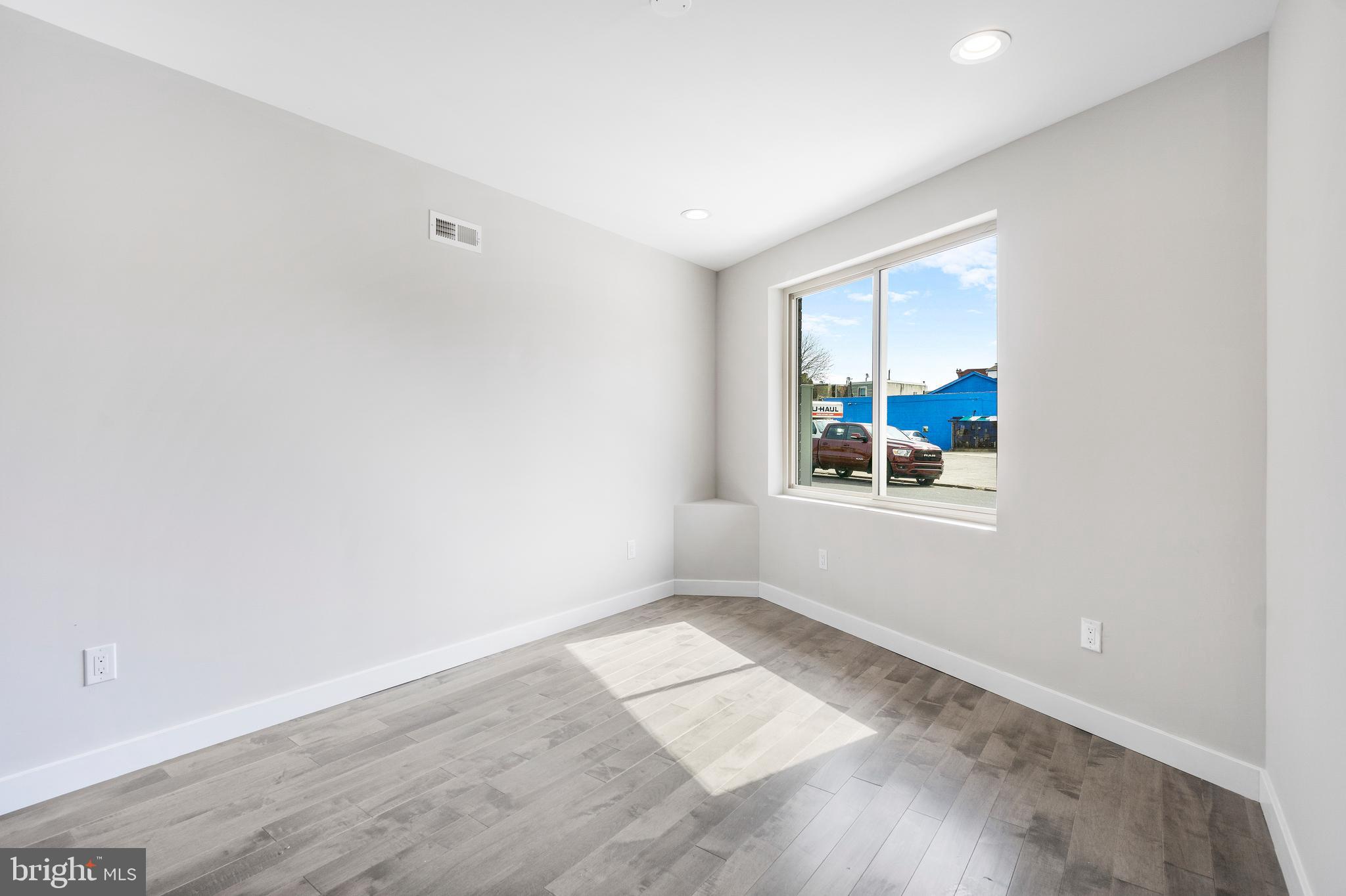 1949 North 4th Street Philadelphia, PA 19122 - Photo 9 of 30