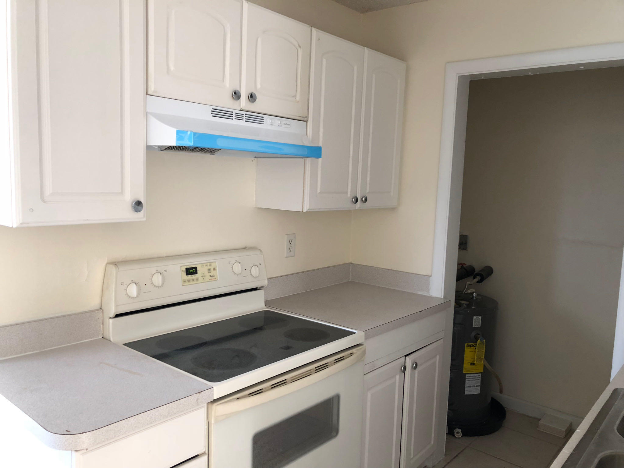 849 West 7th Street Riviera Beach, FL 33404 - Photo 4 of 5 Kitchen