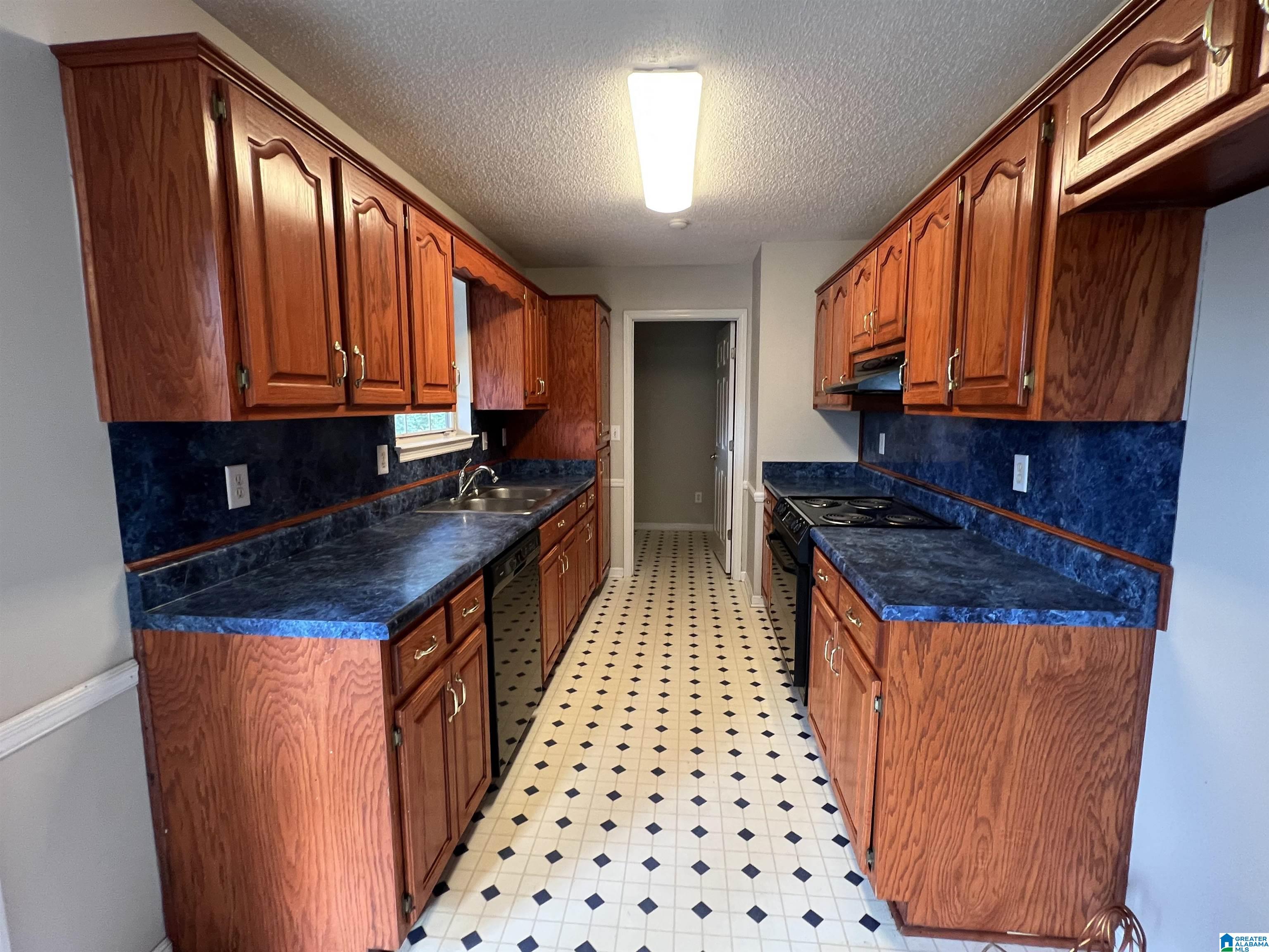 2488 Mikell Road Hayden, AL 35079 - Photo 10 of 25 Gallery Image 10