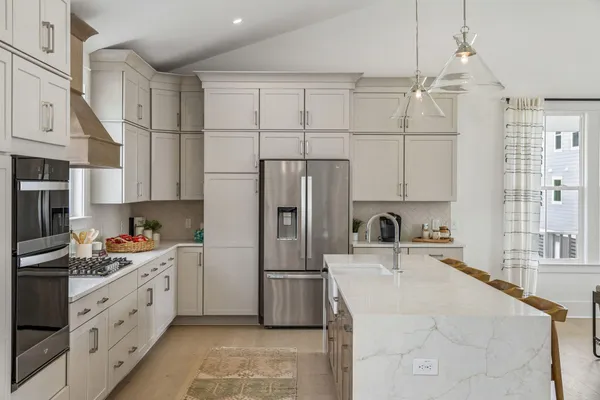 $899,990 | 5012 Hut Crk Road, Johns Island, SC 29455