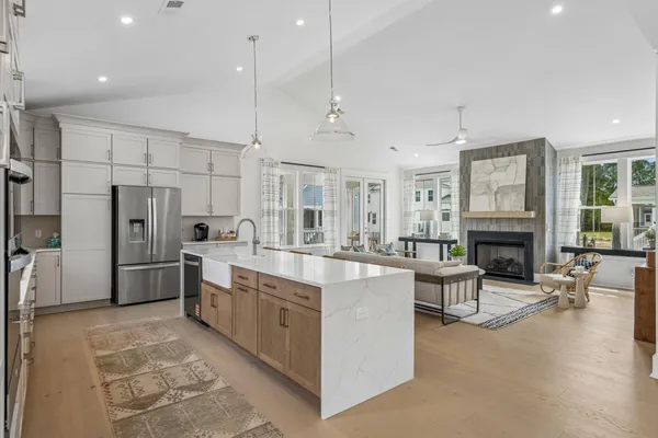 $899,990 | 5012 Hut Crk Road, Johns Island, SC 29455