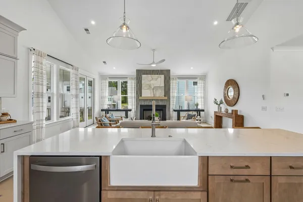 $899,990 | 5012 Hut Crk Road, Johns Island, SC 29455