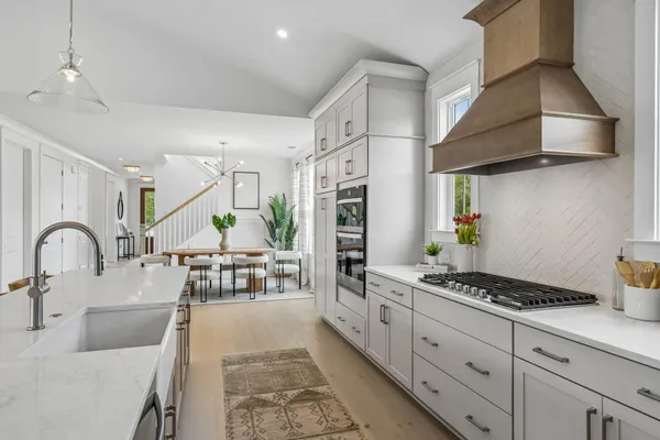 $899,990 | 5012 Hut Crk Road, Johns Island, SC 29455