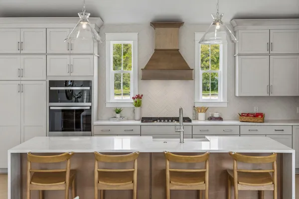 $899,990 | 5012 Hut Crk Road, Johns Island, SC 29455