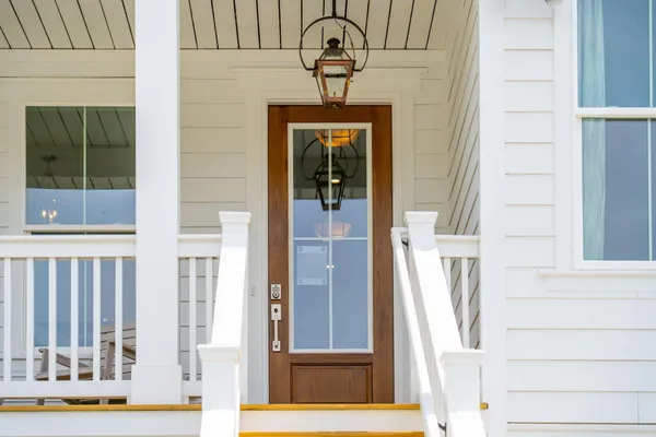 $899,990 | 5012 Hut Crk Road, Johns Island, SC 29455