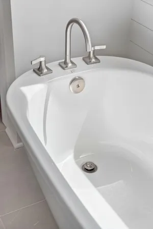 $899,990 | 5012 Hut Crk Road, Johns Island, SC 29455