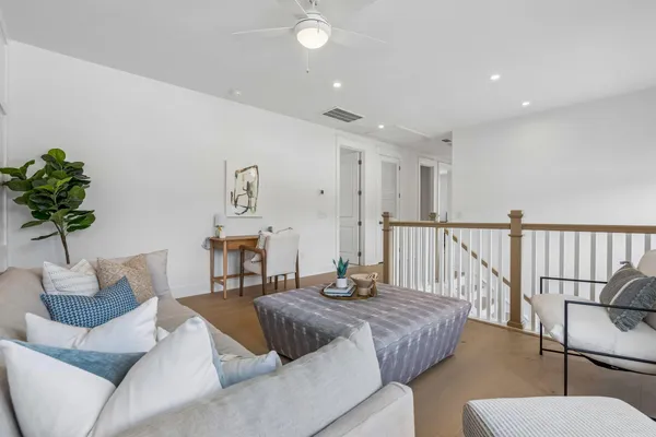 $899,990 | 5012 Hut Crk Road, Johns Island, SC 29455