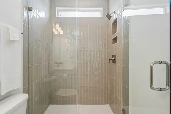 $899,990 | 5012 Hut Crk Road, Johns Island, SC 29455