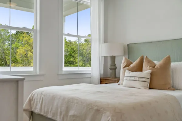 $899,990 | 5012 Hut Crk Road, Johns Island, SC 29455