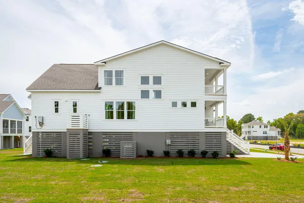 $899,990 | 5012 Hut Crk Road, Johns Island, SC 29455