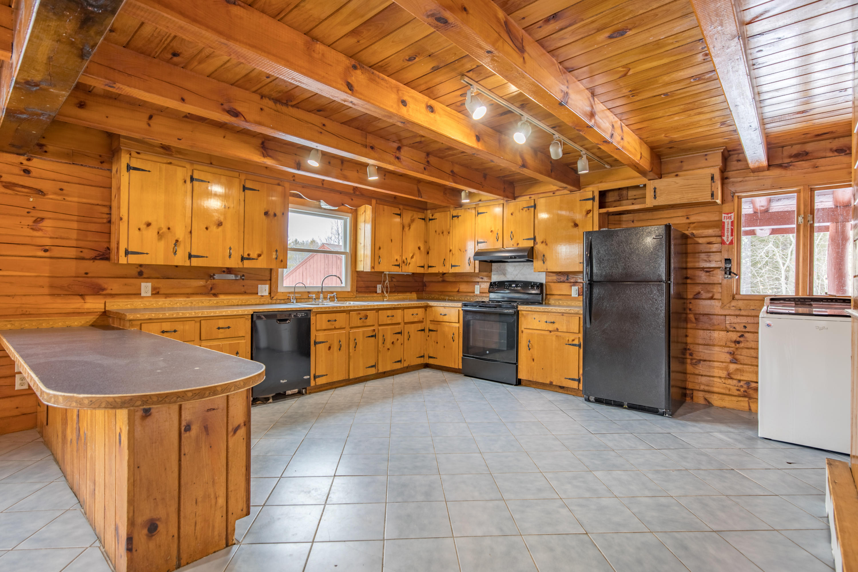 36 Gordon Road Dayton, ME 04005 - Photo 3 of 54 6I3A9431-HDR