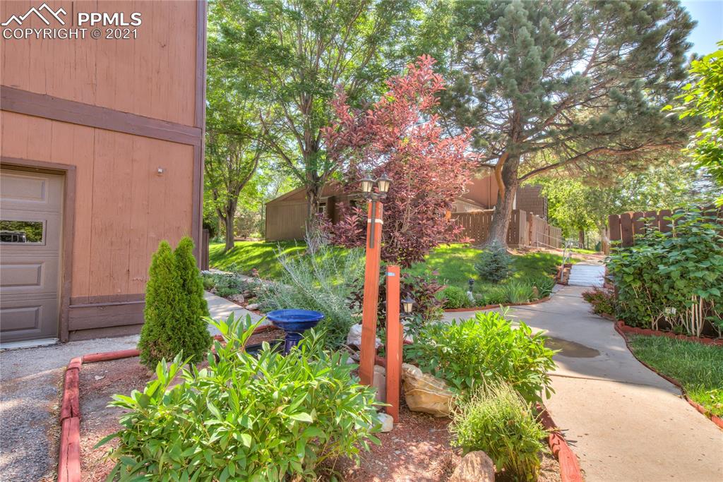 124 Scotland Road, Unit F Pueblo, CO 81001 - Photo 2 of 29