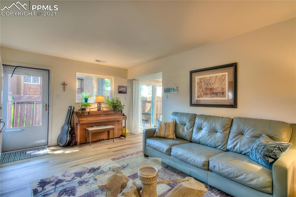 124 Scotland Road, Unit F Pueblo, CO 81001 - Photo 11 of 29