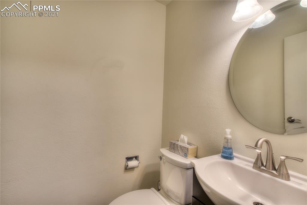 124 Scotland Road, Unit F Pueblo, CO 81001 - Photo 21 of 29