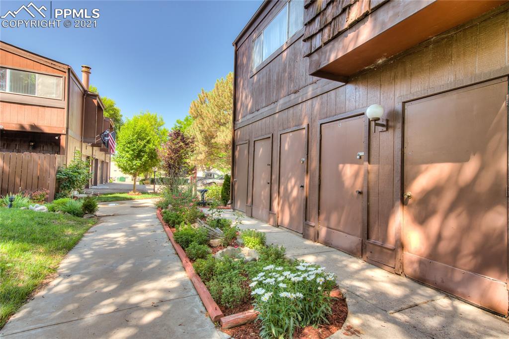 124 Scotland Road, Unit F Pueblo, CO 81001 - Photo 5 of 29
