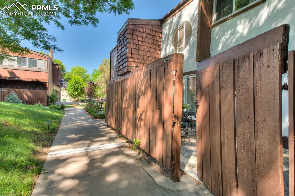 124 Scotland Road, Unit F Pueblo, CO 81001 - Photo 6 of 29