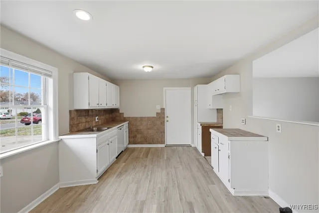 $239,900 | 139 Avon Road, Tonawanda, NY 14150