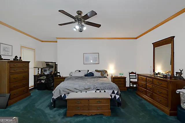 a bathroom with a tub