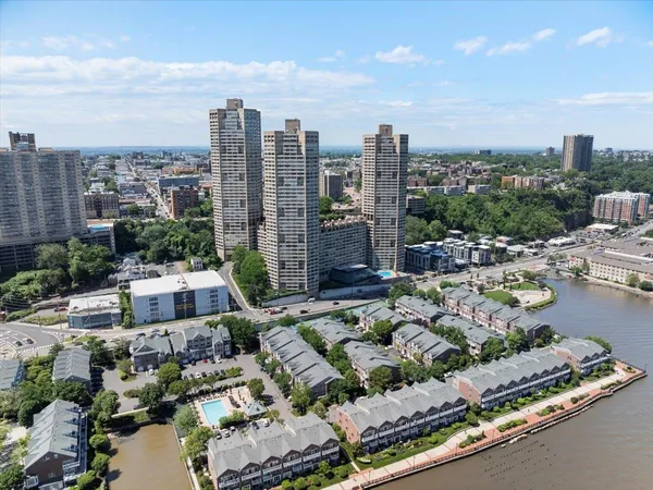 $415,000 | 7000 Boulevard East, Unit 45F, Guttenberg, NJ 07093