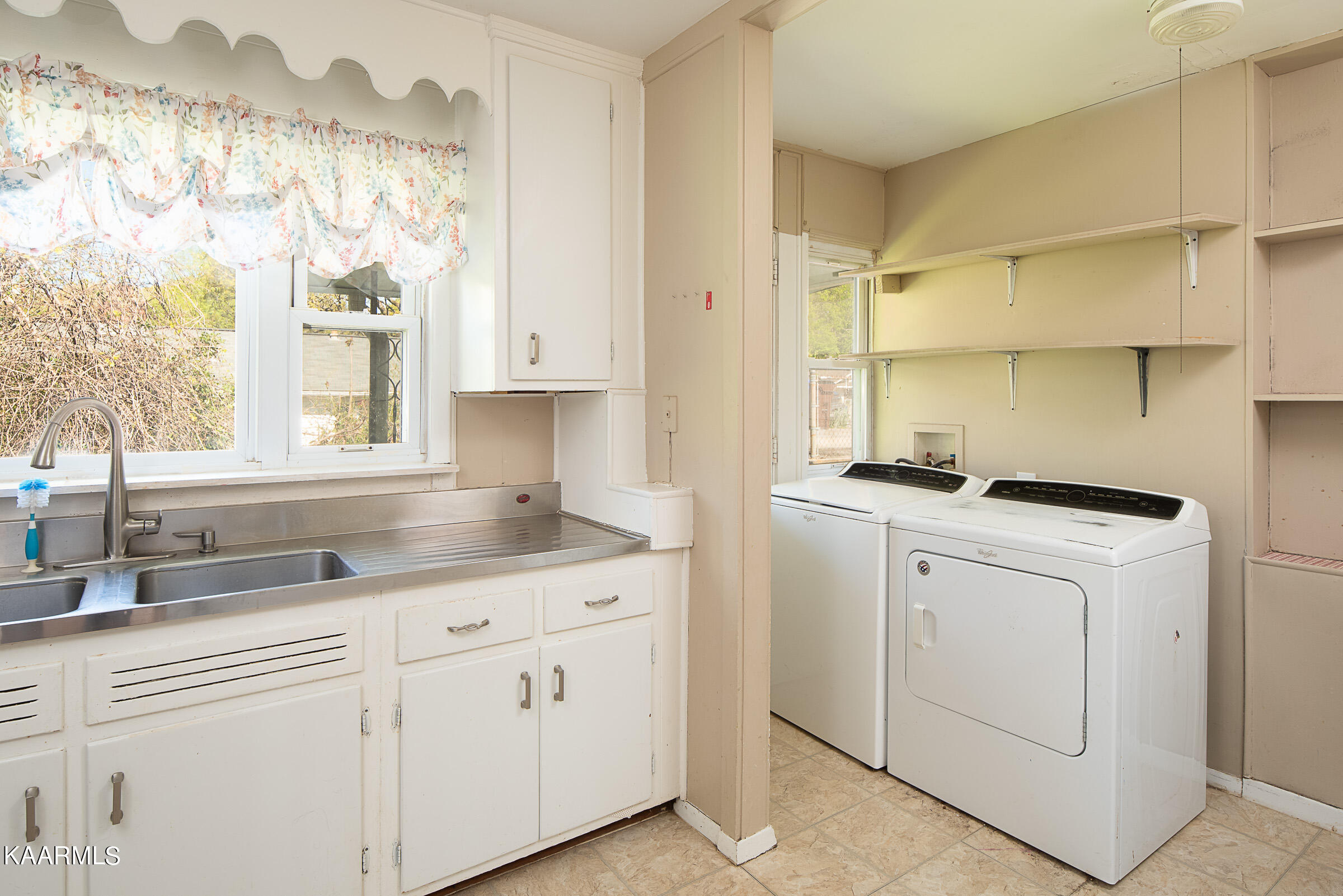 119 Georgia Avenue Oak Ridge, TN 37830 - Photo 8 of 24 To Laundry area