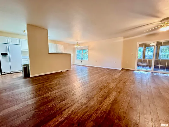 $269,900 | 6905 North Flagstone Court, Peoria, IL 61615