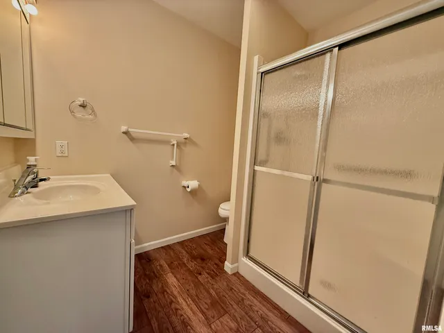 $269,900 | 6905 North Flagstone Court, Peoria, IL 61615