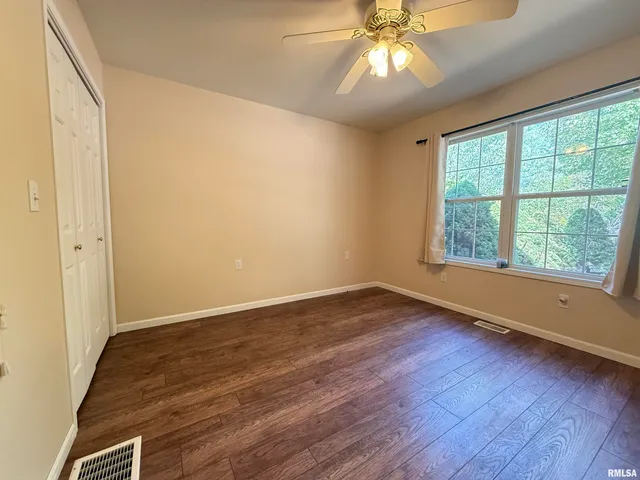 $269,900 | 6905 North Flagstone Court, Peoria, IL 61615