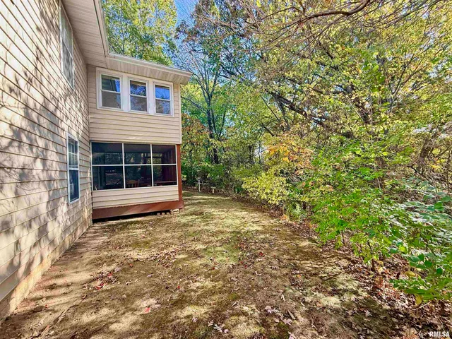 $269,900 | 6905 North Flagstone Court, Peoria, IL 61615