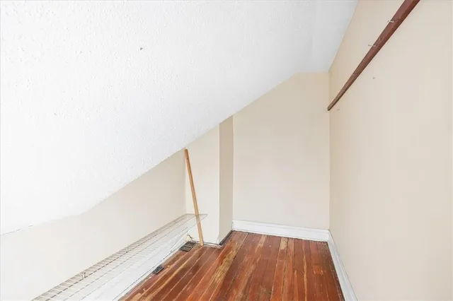 $155,900 | 1701 West Walnut Street, Independence, MO 64052