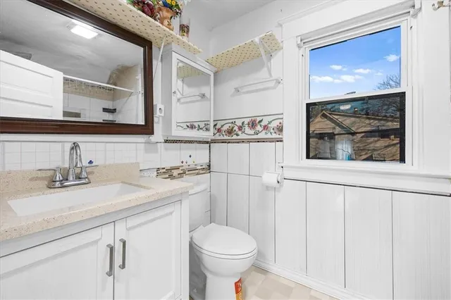 $155,900 | 1701 West Walnut Street, Independence, MO 64052