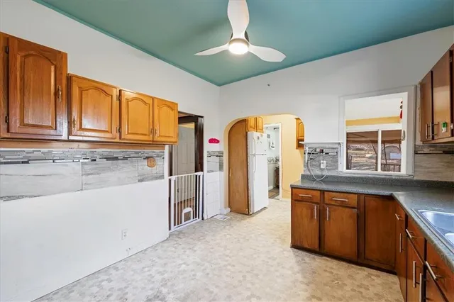 $155,900 | 1701 West Walnut Street, Independence, MO 64052