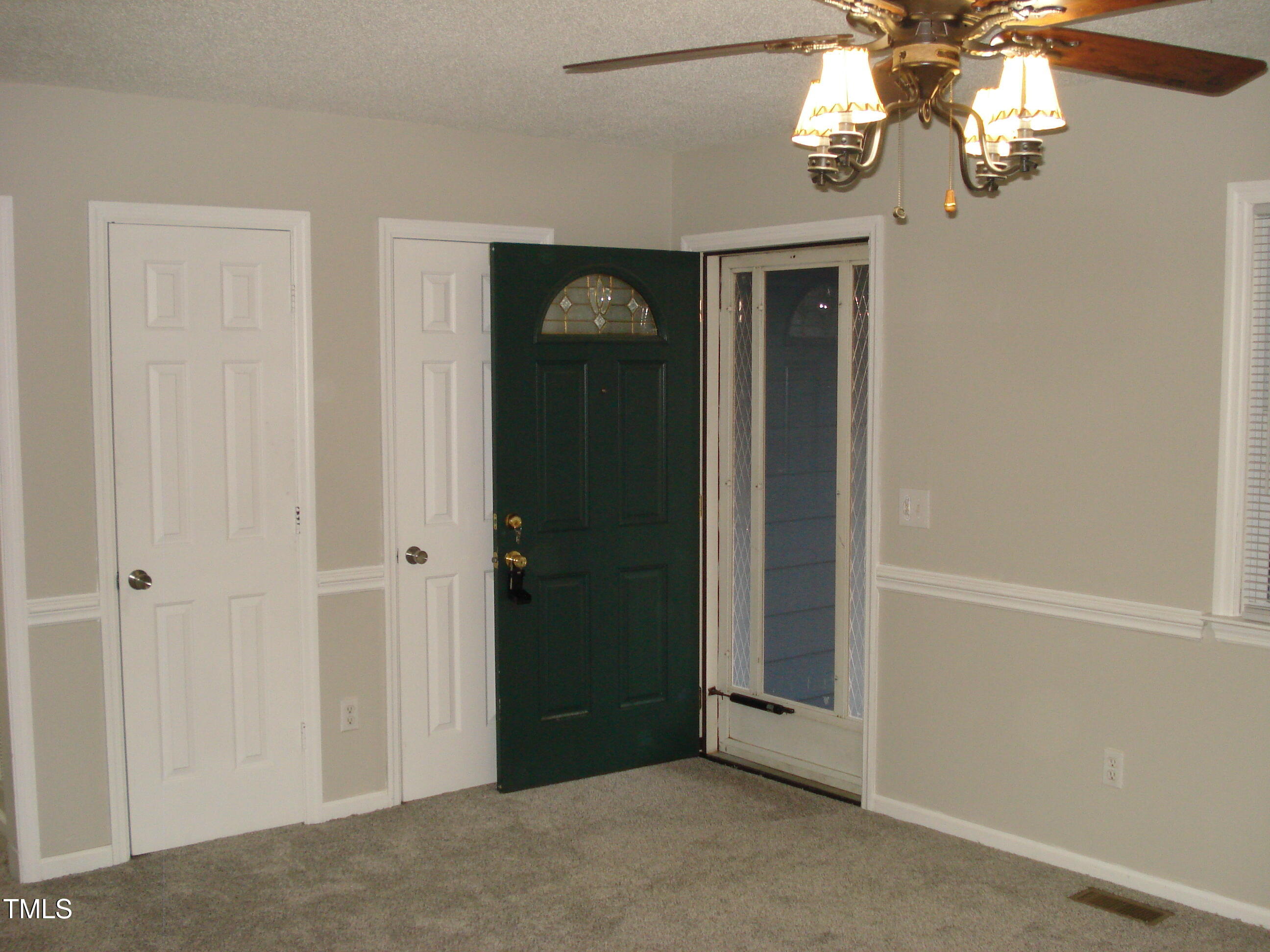 110 North 8th Street Erwin, NC 28339 - Photo 9 of 46 DSC07864