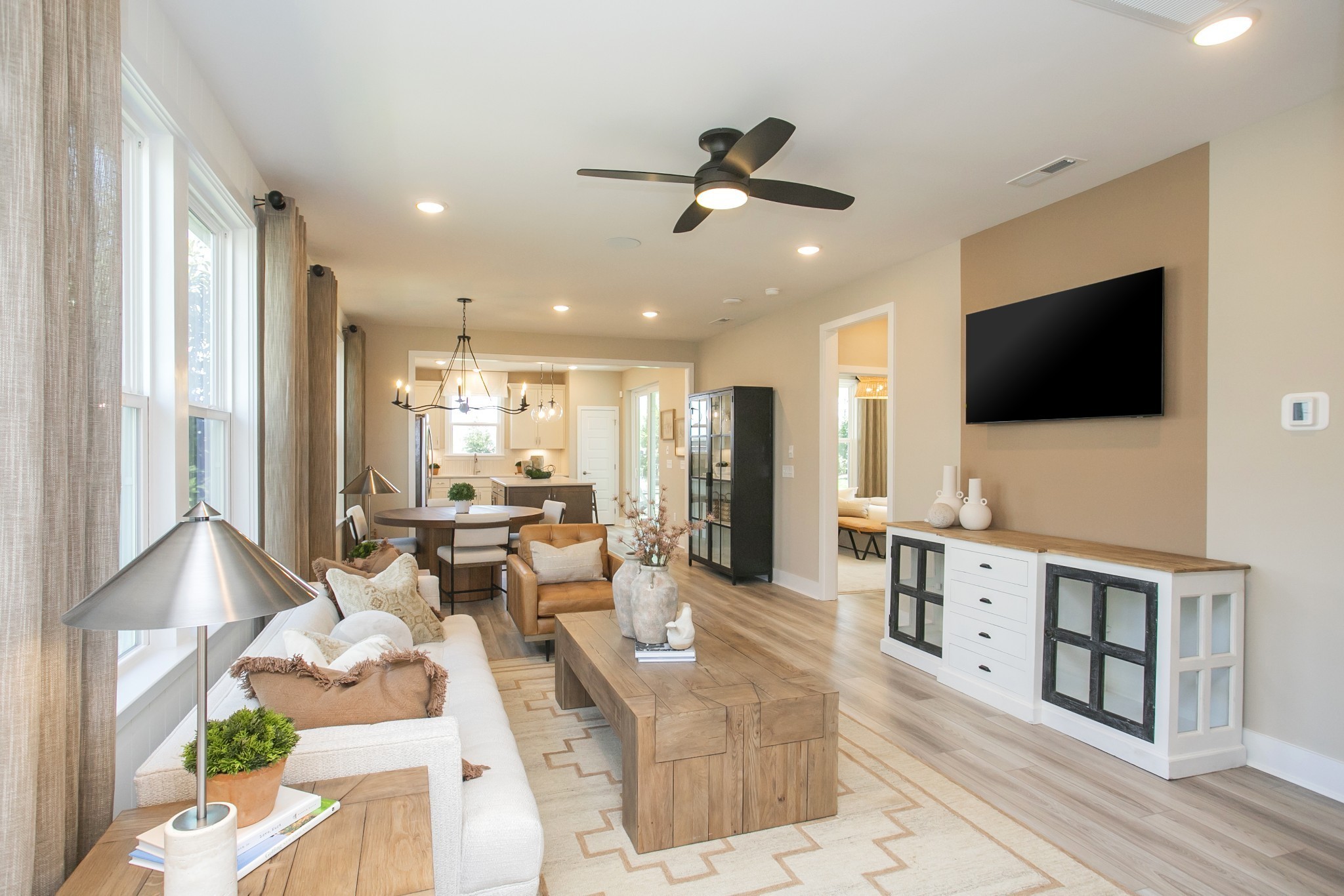 509 Scarlet Oak Road Lebanon, TN 37090 - Photo 20 of 32 a living room with furniture and a flat screen tv