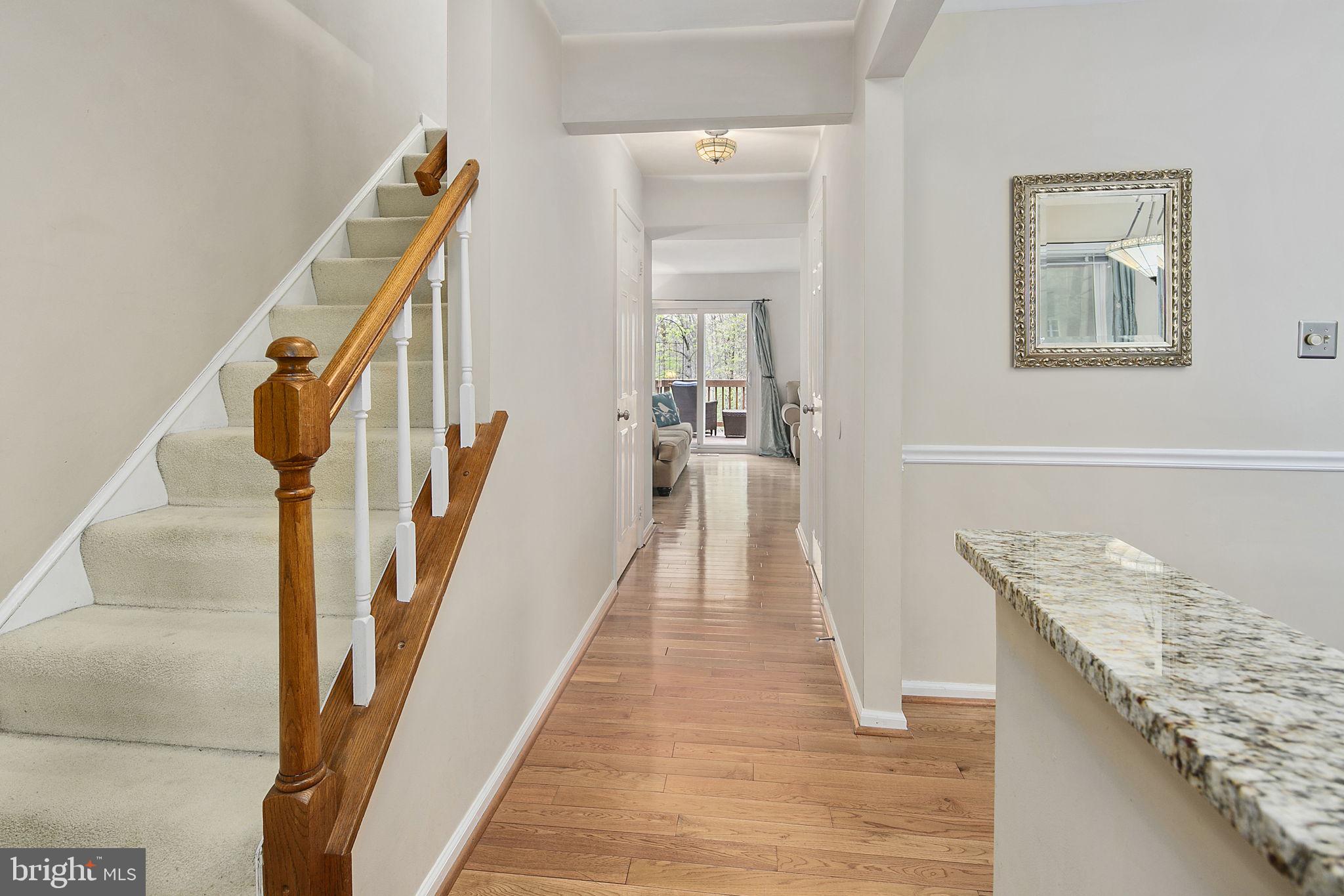 6245 Rathlin Drive Springfield, VA 22152 - Photo 4 of 43