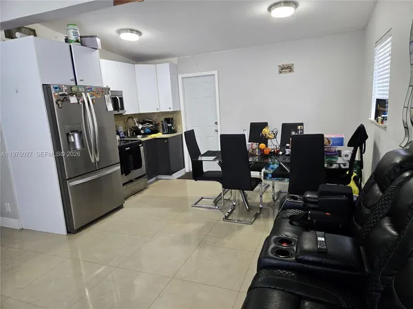 $2,950 | 6744 Southwest 21st Street, Miami, FL 33155